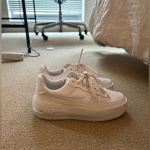 NIKE AIR extra platform - worn once!